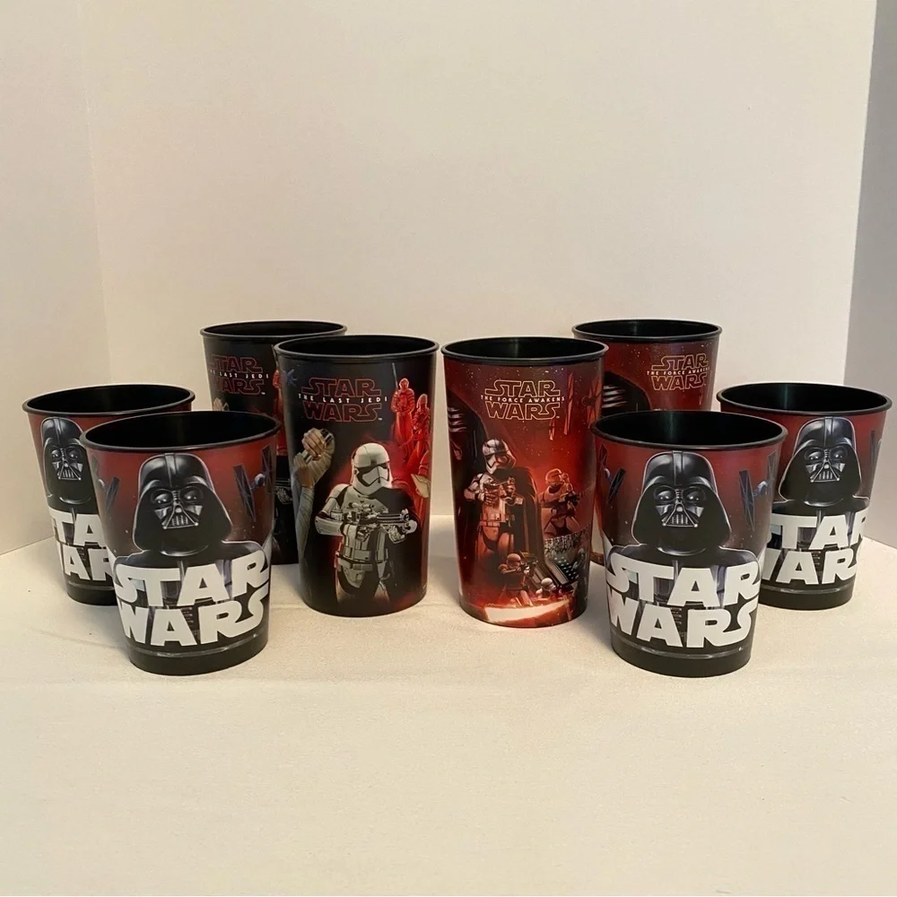 Star Wars Darth Vader/ Storm Trooper/ The Last Jedi/ The Force Awakens 8 Cup Set
